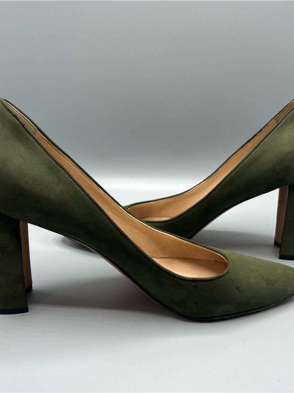 Manolo Blahnik Olive Green Suede Pointed-Toe Pumps Size IT41 US 10 - Picture 11 of 16
